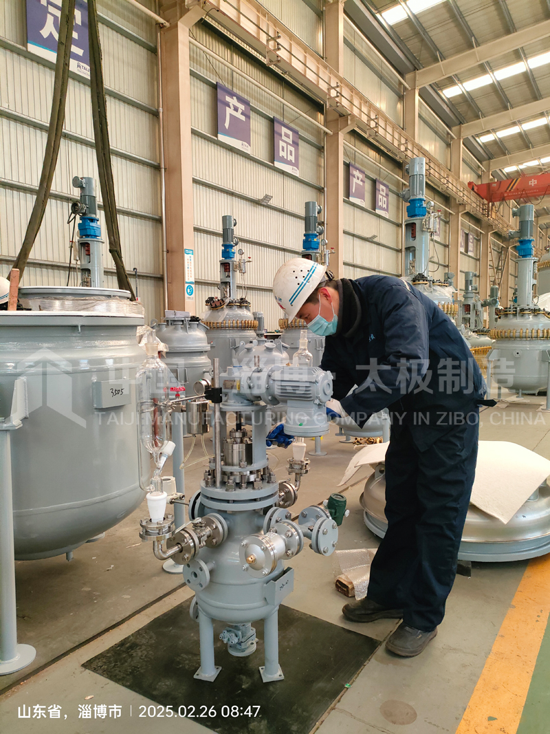 太極 5L 微型搪玻璃反應(yīng)釜通過全項檢驗 太極 5L 微型搪玻璃反應(yīng)釜通過全項檢驗